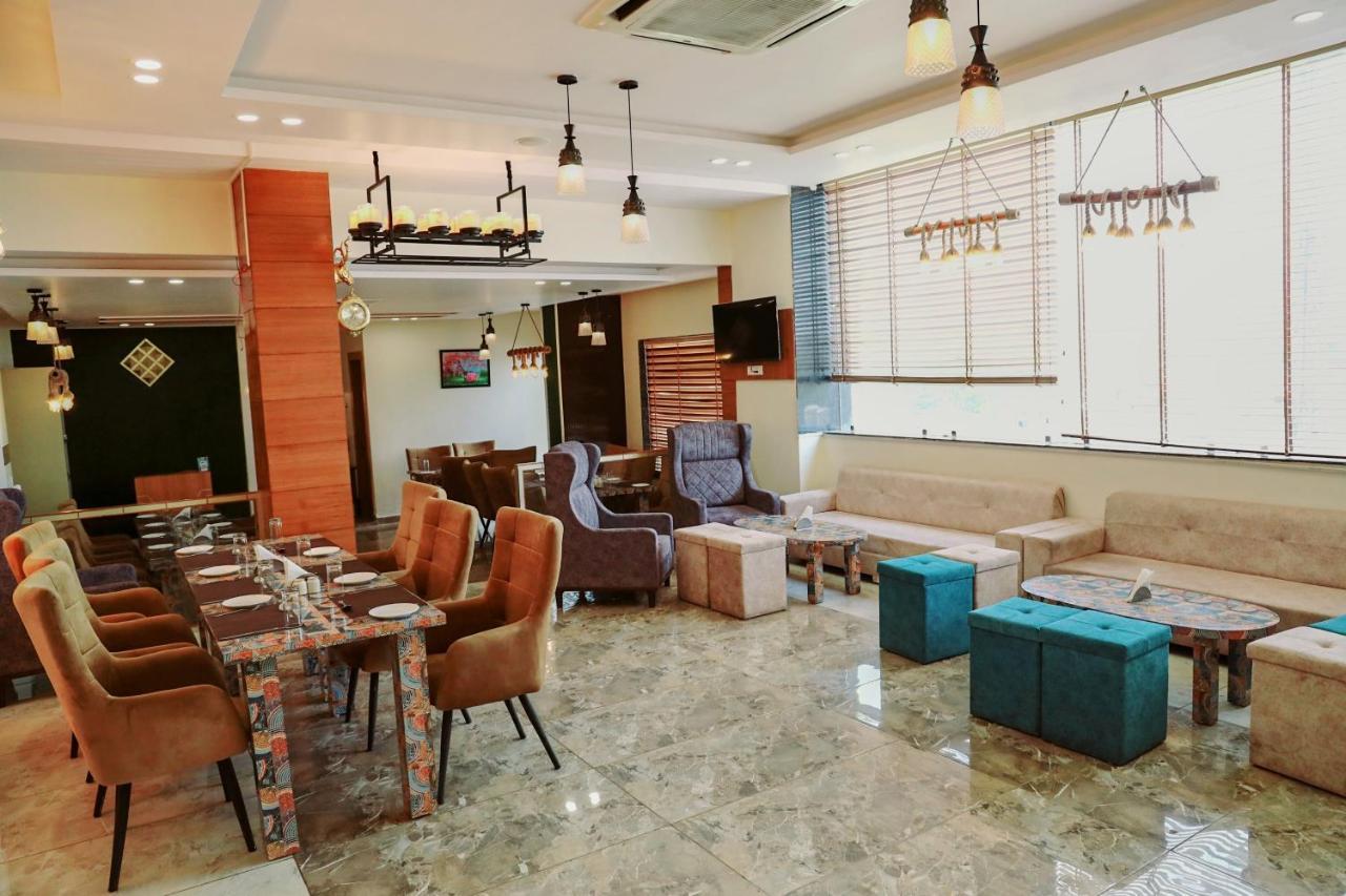 Hotel Vasdaa Grand Dehradun Extérieur photo