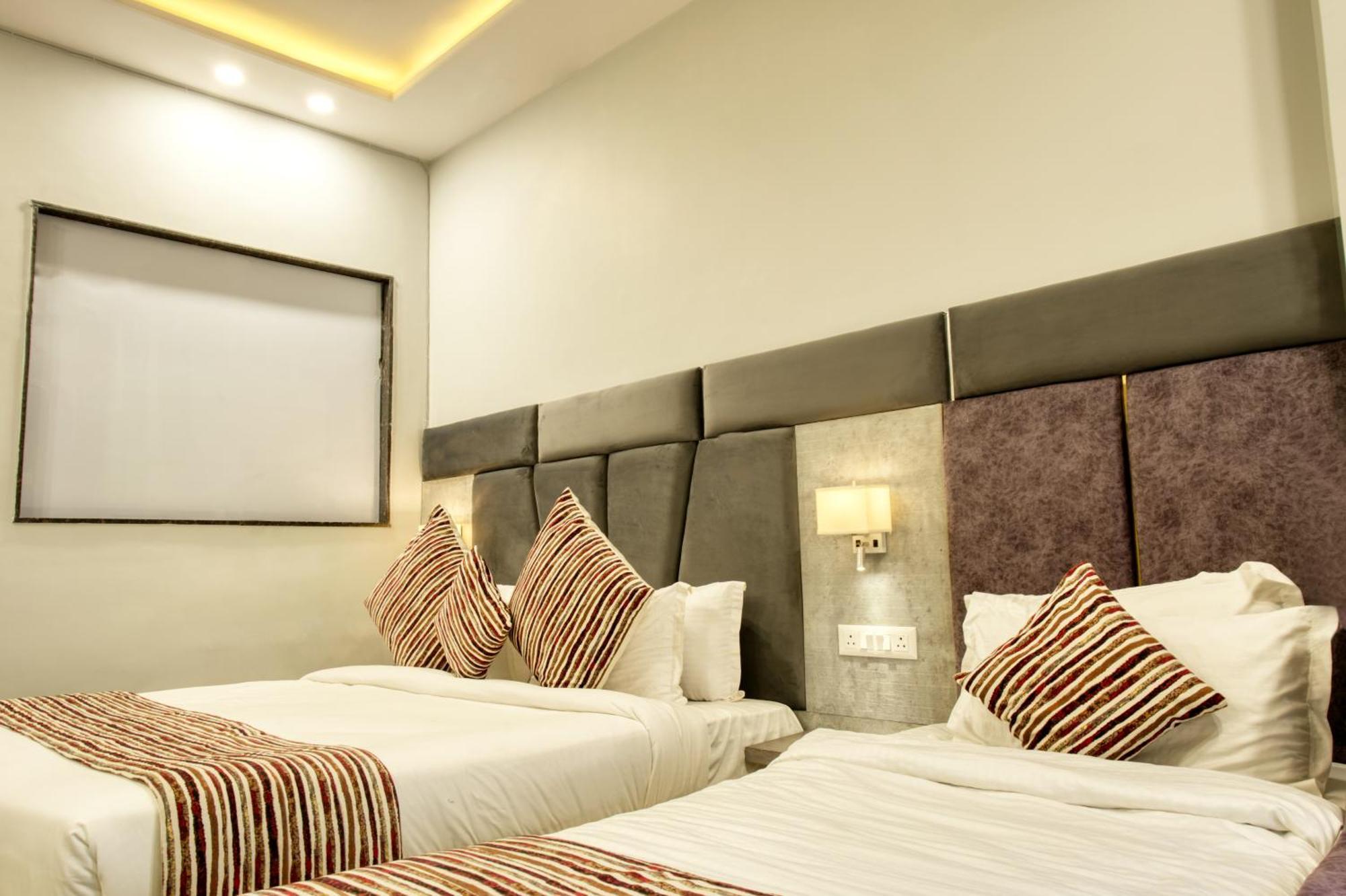 Hotel Vasdaa Grand Dehradun Extérieur photo