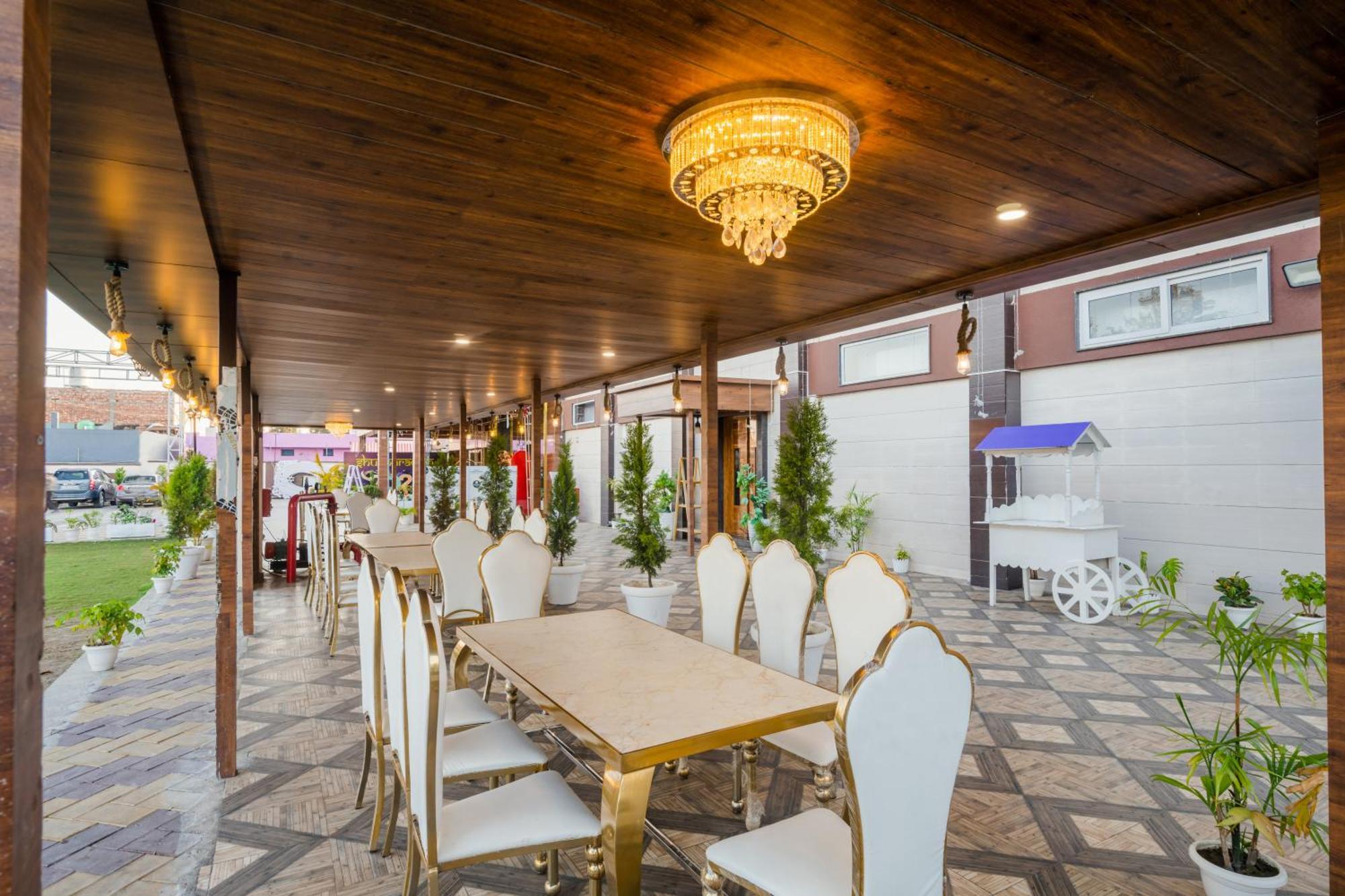Hotel Vasdaa Grand Dehradun Extérieur photo