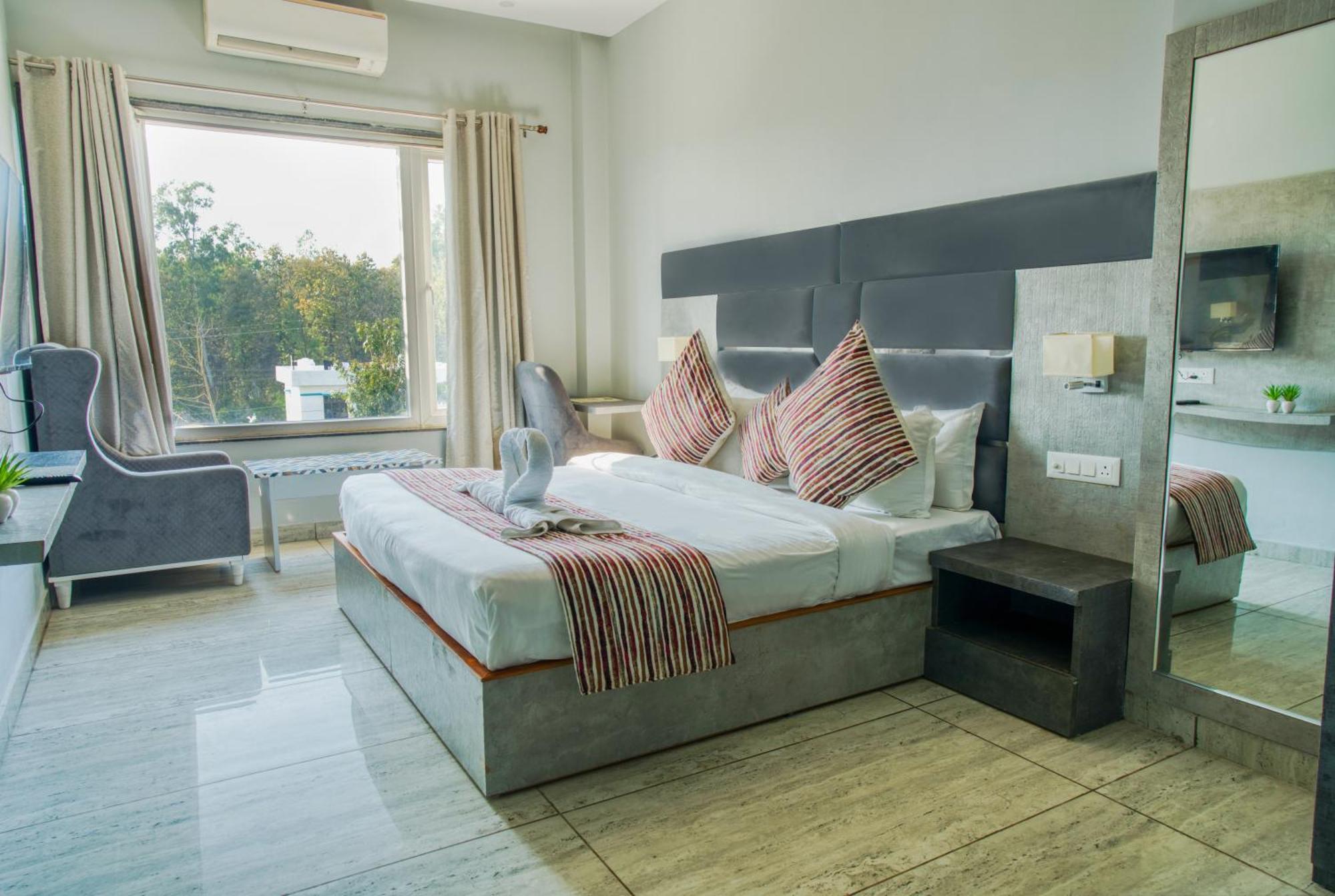 Hotel Vasdaa Grand Dehradun Extérieur photo