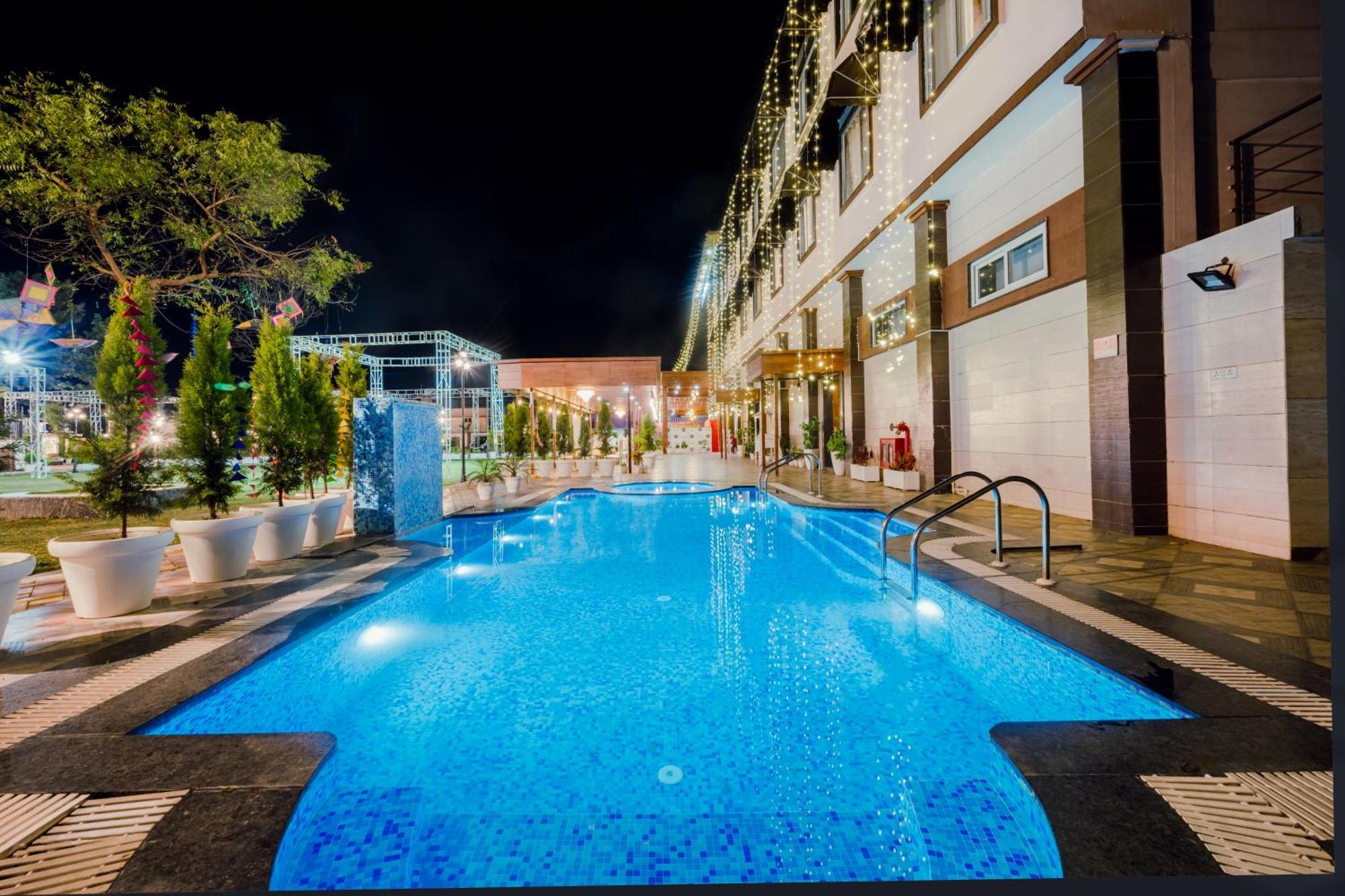 Hotel Vasdaa Grand Dehradun Extérieur photo